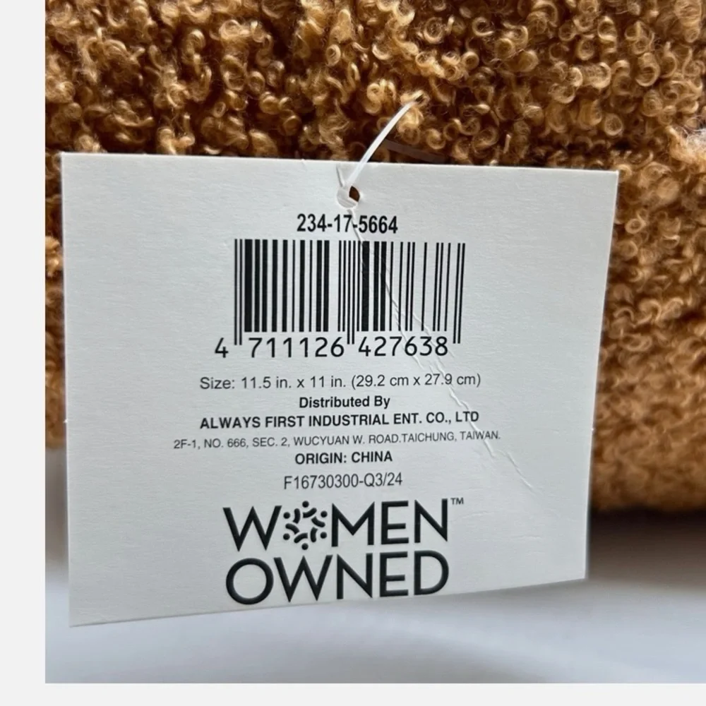 NWT-GINGERBREAD HOUSE PILLOW-BY WOMEN OWNED